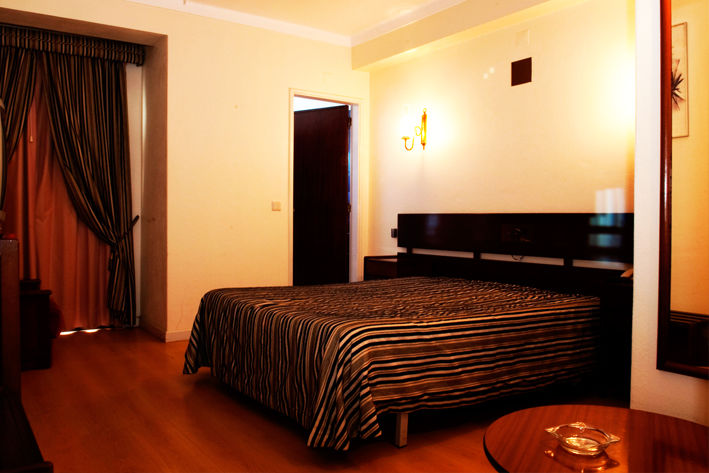 Hotel Tamargueira Фигейра-да-Фош Экстерьер фото